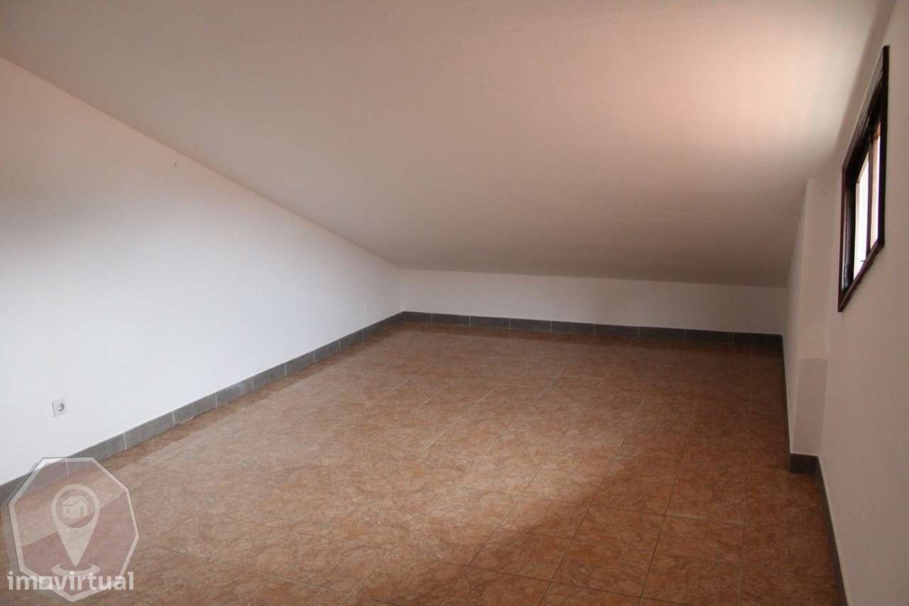 Apartamento T2 Vale de Cambra - para investidor-8