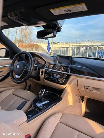 BMW Seria 3 328i Sport-Aut Sport Line - 24