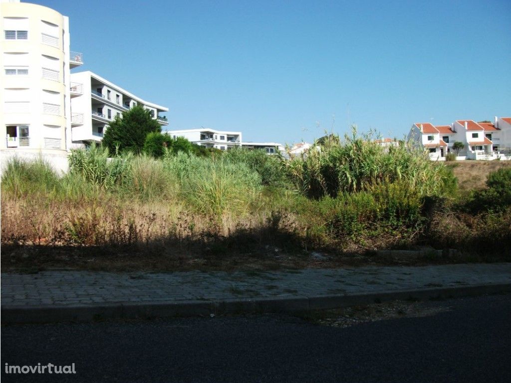 OFERTA DA ESCRITURA. Terreno Urbano na Ericeira.