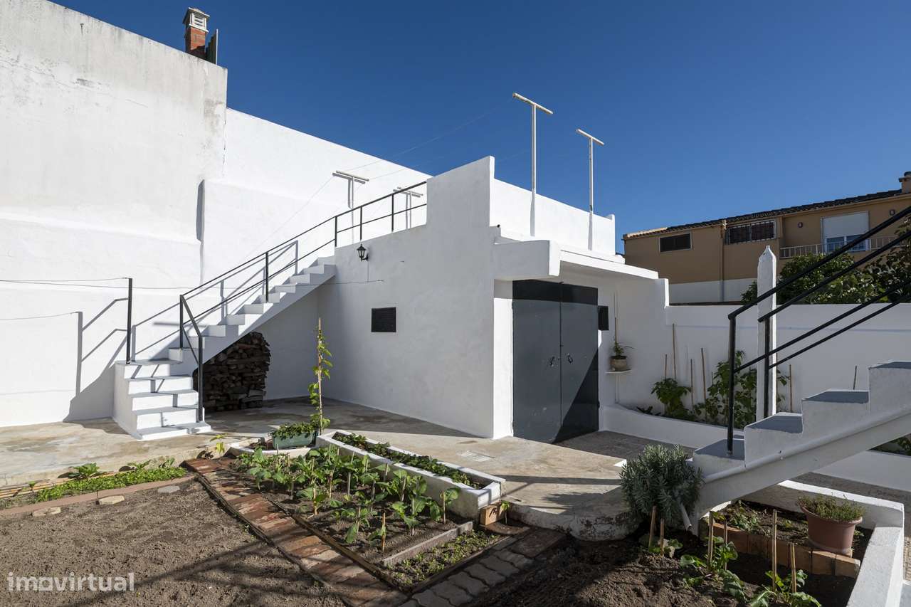 Moradia T2+1, c/ Garagem, Bairro do Areias – Montijo-17