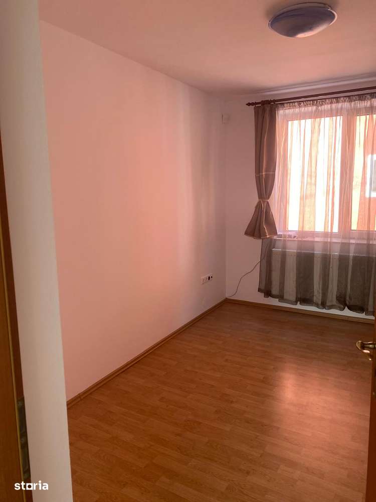 Casa zona  Calea Moldovei-14