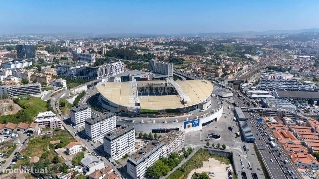 T2 nas Antas em Condomínio Privado com Varanda-9