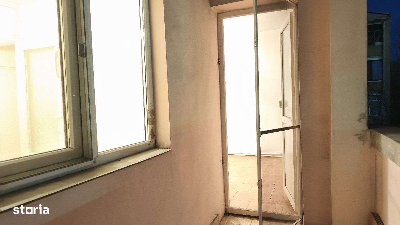 Apartament 4 camere, zona Progresul, et.2-12
