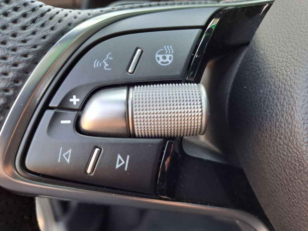 SKODA KAMIQ 1.5 TSI 150KM DSG MONTE CARLO, podgrzewana szyba i kierownica, od ręki