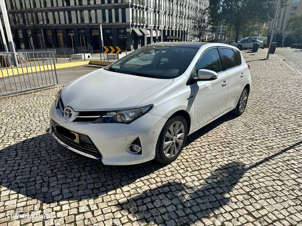 Toyota Auris 1.8 HSD Comfort +P.Sport+Navi - 19