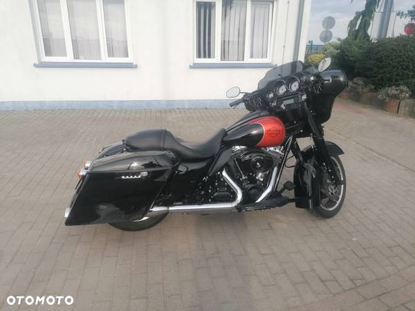 Harley-Davidson Touring Street Glide - 5