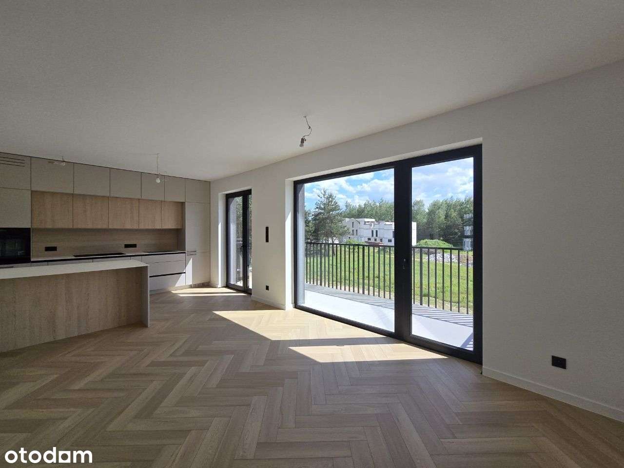 Mieszkanie z tarasem i garażem! 31C-0