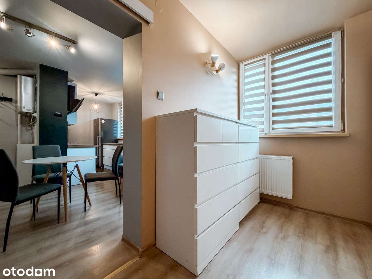 Mieszkanie 2 pokojowe do zamieszkania od zaraz! Niski czynsz!-6