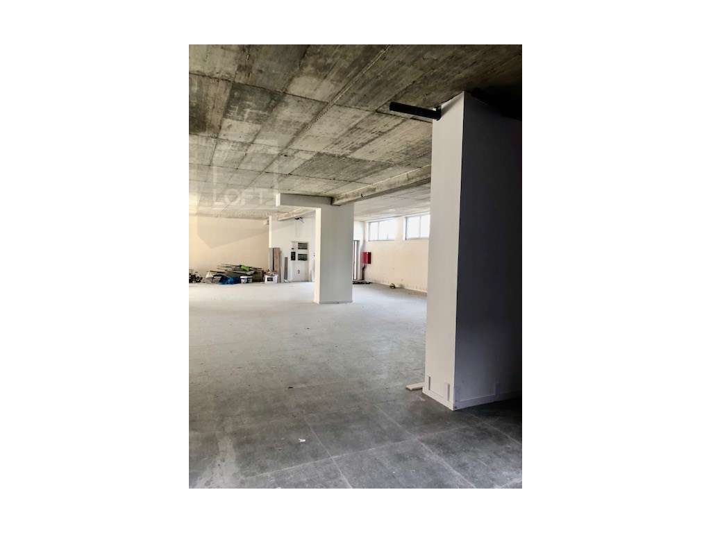 Loja à Venda em Azurém, Guimarães - Grande imagem: 5/12