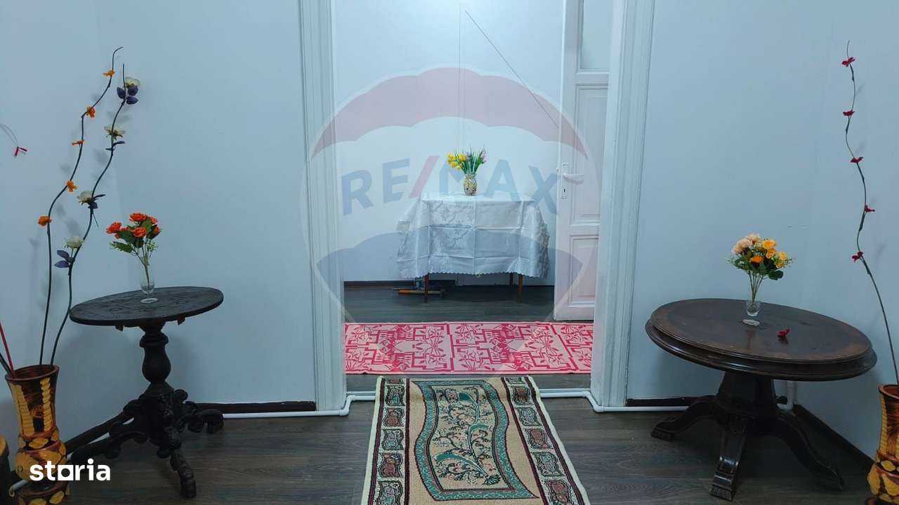 Casă cu 3 camere de vânzare în zona Centrală-15