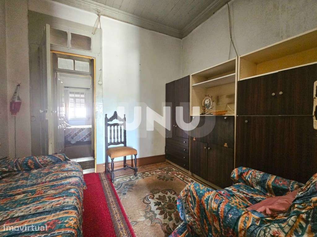 Prédio Urbano - Pleno Centro da Cidade de Viseu-28