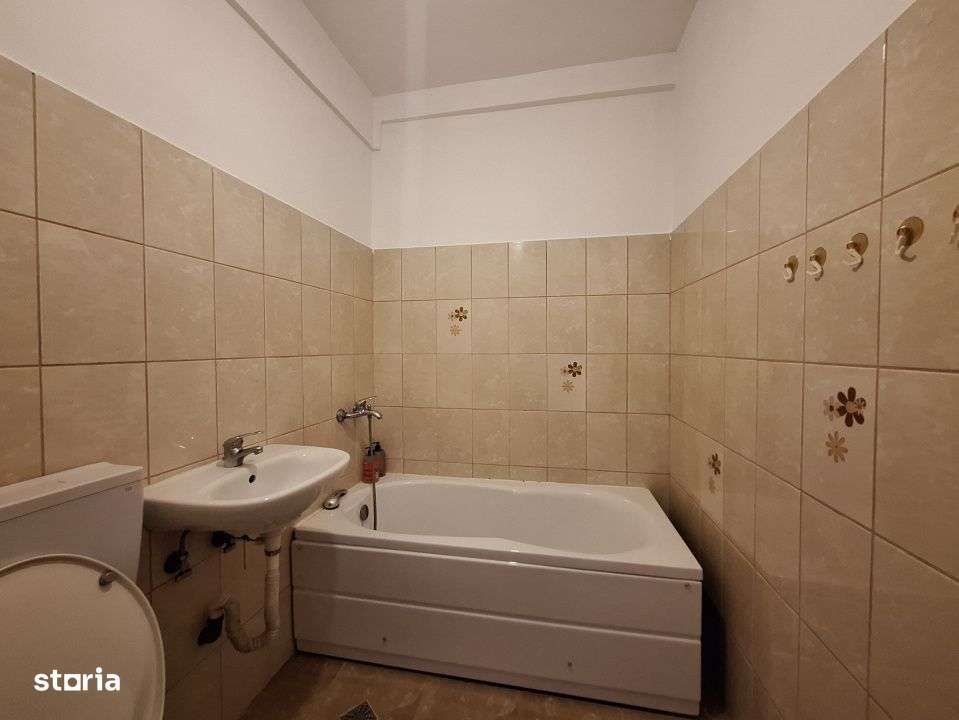 Apartament cu o camera, 40 mp, parcare, zona Stejarului - Imagine principală: 5/6
