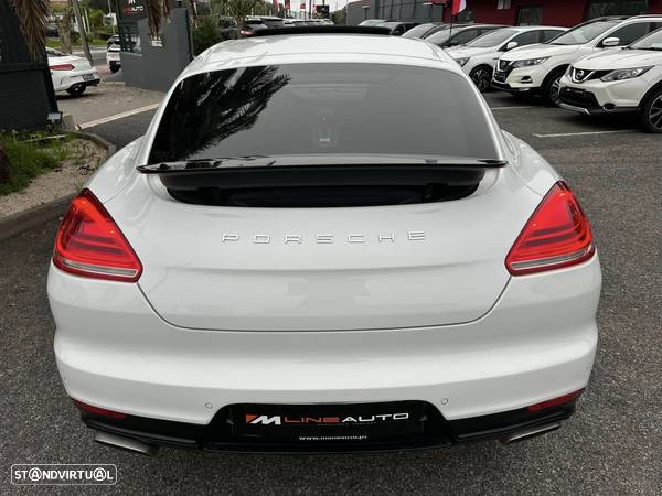 Porsche Panamera Standard - 14