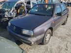 Dezmembrez Volkswagen Vento 1.6 benzina - 2