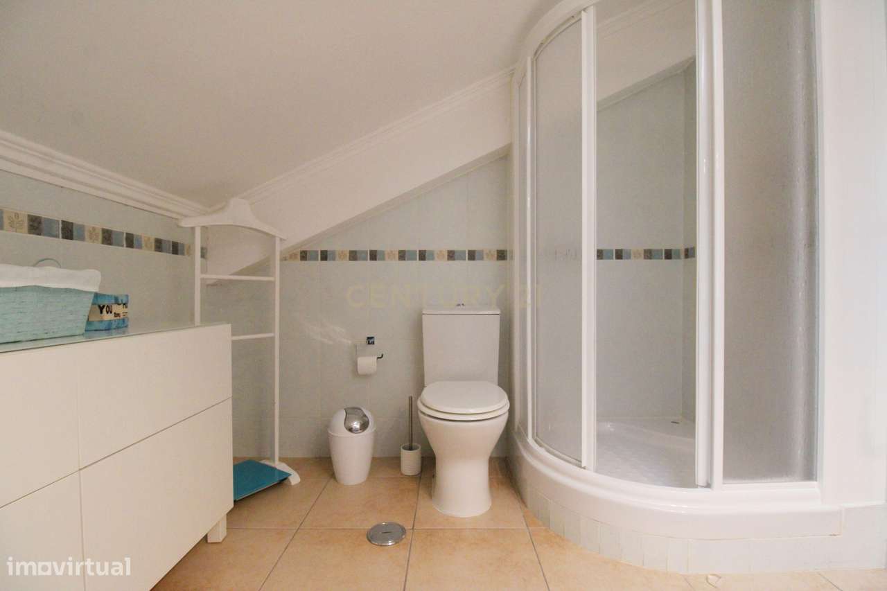 Moradia, Fernão Ferro, Seixal, com 3 Quartos-38