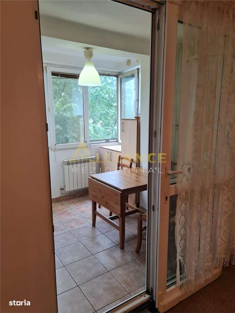 Garsoniera Sector 3 – 30 .45mp – 3 minute metrou Costin Georgian-5