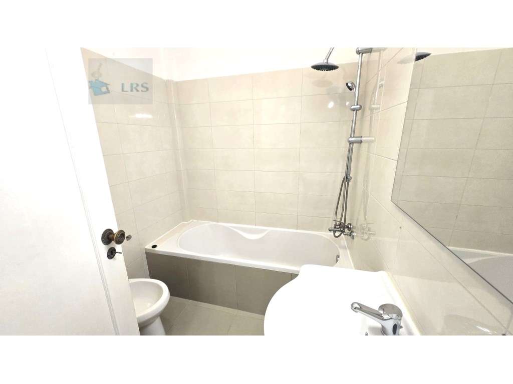 - Quinta da Bicuda, Cascais, T2 em bom estado . 
Excelente T2 na Q...-32