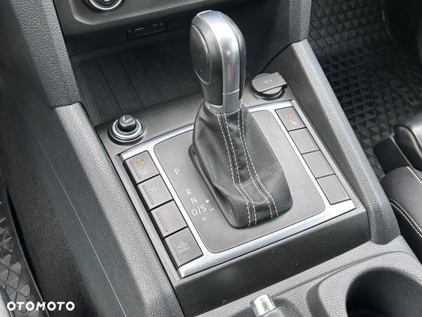 Volkswagen Amarok 3.0 V6 TDI 4Mot Aventura - 23