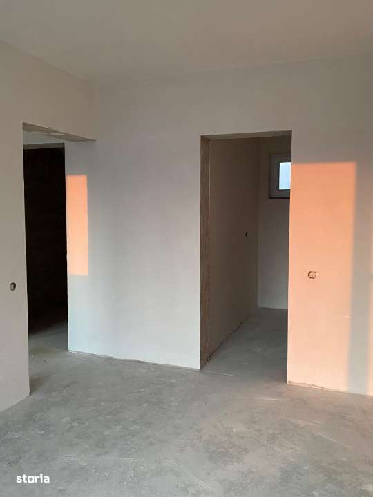 Apartament tip casa, 3 camere pe 2 nivele, gradina privata plus garaj-9