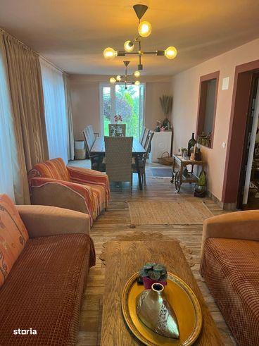 Casa, 162mp si teren cu supfata de 1227mp, Malu Mare-7