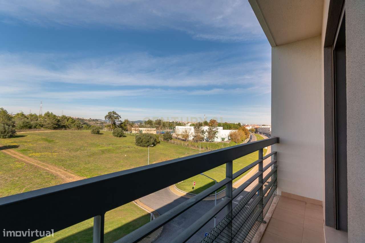 Apartamento T3 na Quinta da Parreirinha-22