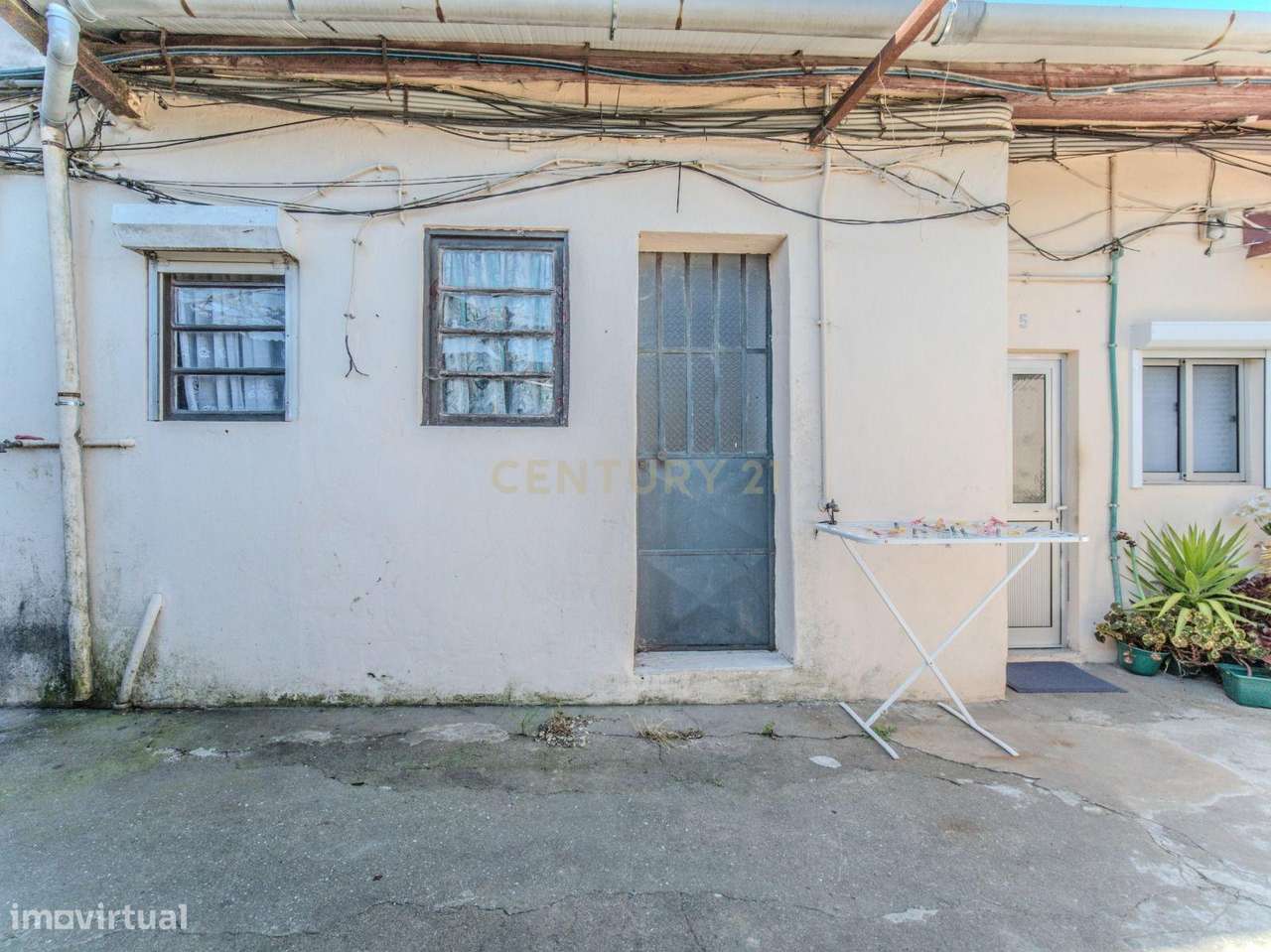 Investimento com Rendimento | 5 Moradias em Lote de 1016 m² | Matosinh-13