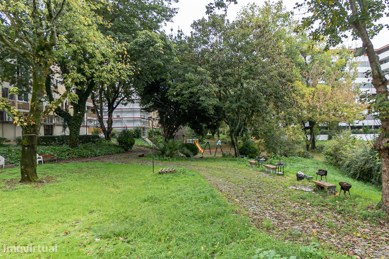 Apartamento T2 em Ramalde-17