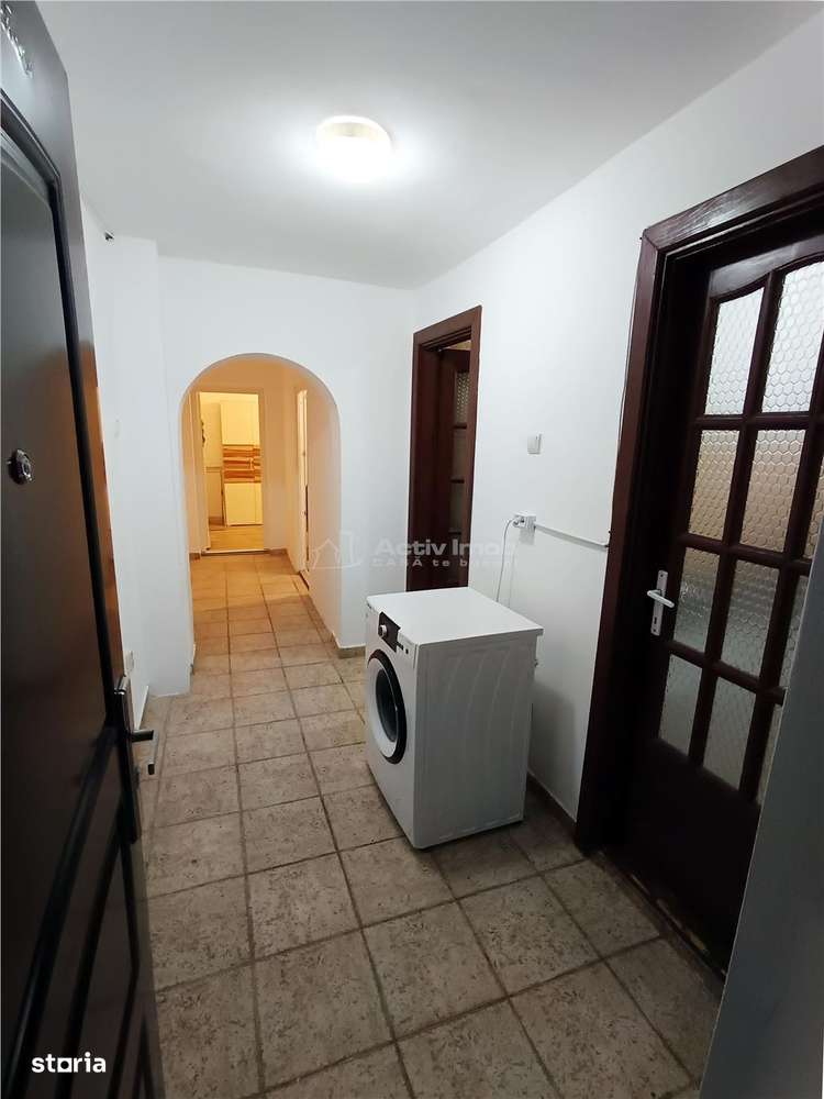 Apartament 2 camere ultracentral in Moldova Noua - Imagine principală: 2/13