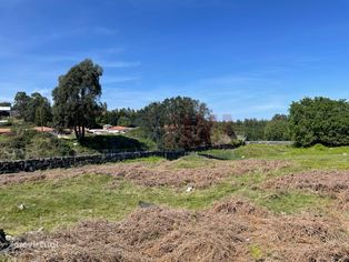 Terreno de construção em Esmeriz - Vila Nova de Famalicão