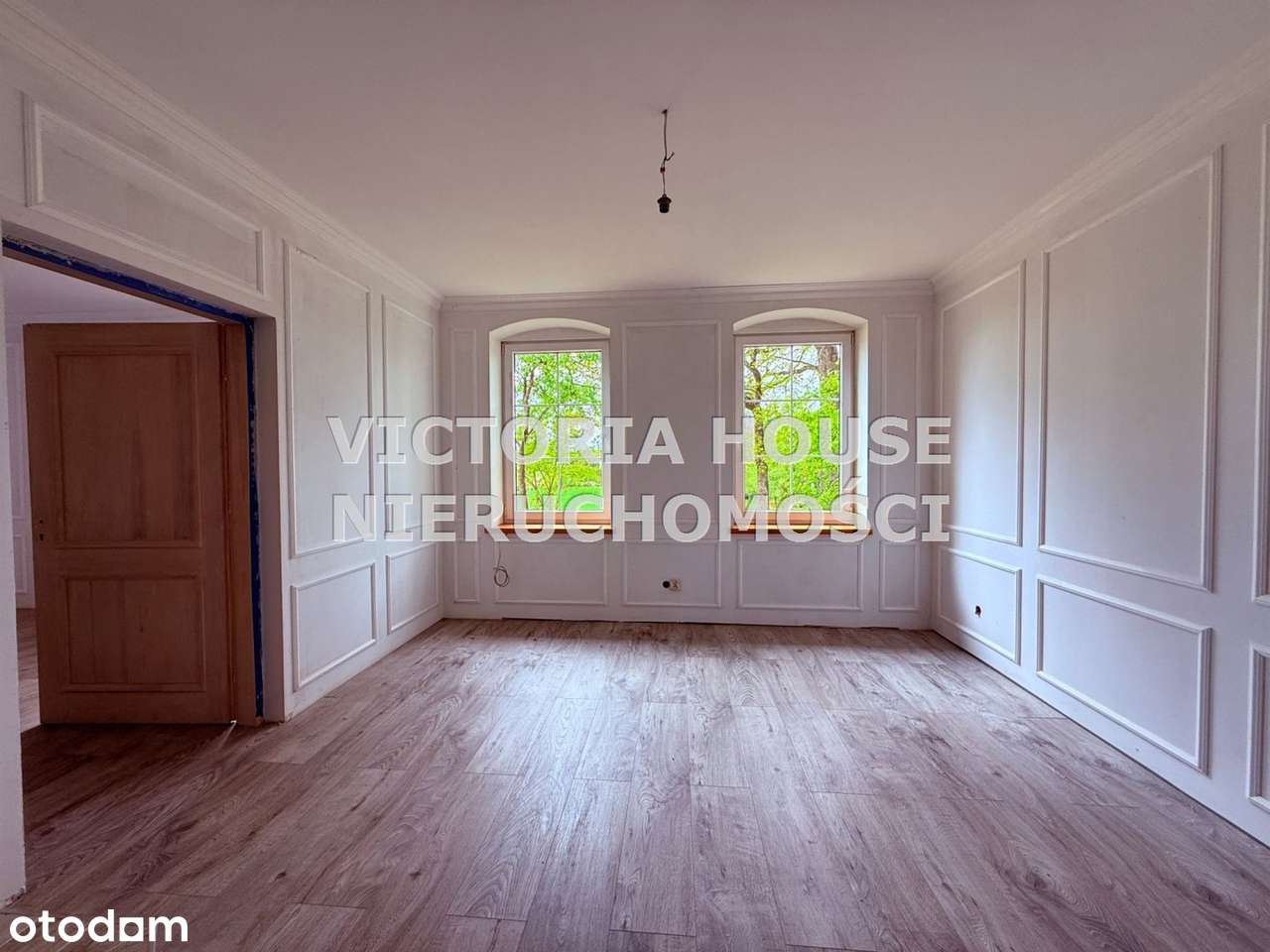 Wyjątkowa Nieruchomość Blisko Jeziora! Okazja!-7