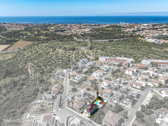 Moradia T4 + 1 com jardim e piscina, em Bicesse, Cascais-55