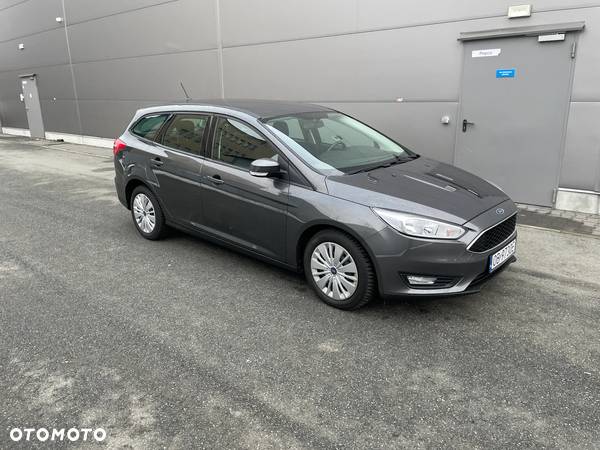 Ford Focus - 12