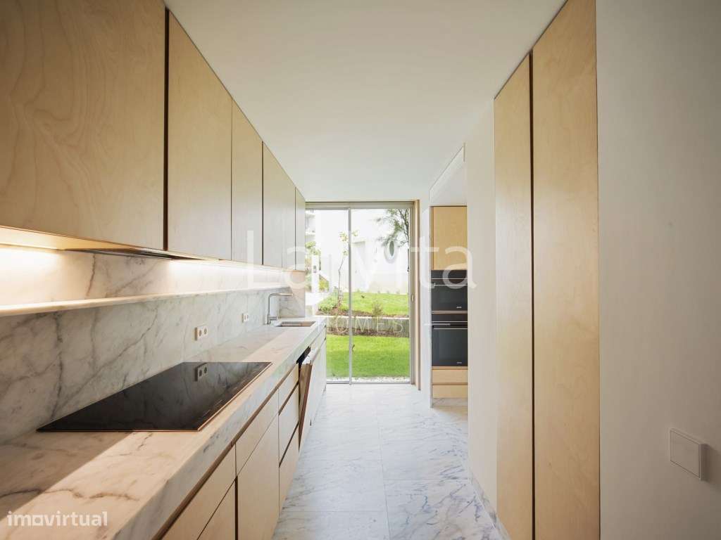 Moradia T4+1 em exclusivo condomínio privado, com vista para o mar,...-16