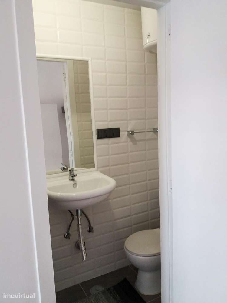 Quarto em Almada - Grande imagem: 5/6