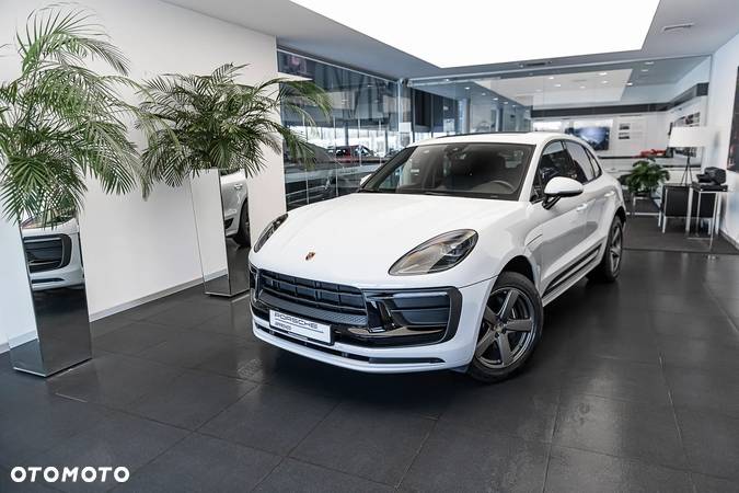 Porsche Macan Standard - 2