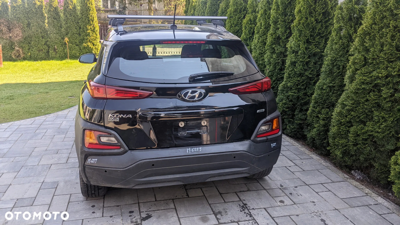 Hyundai Kona - 12