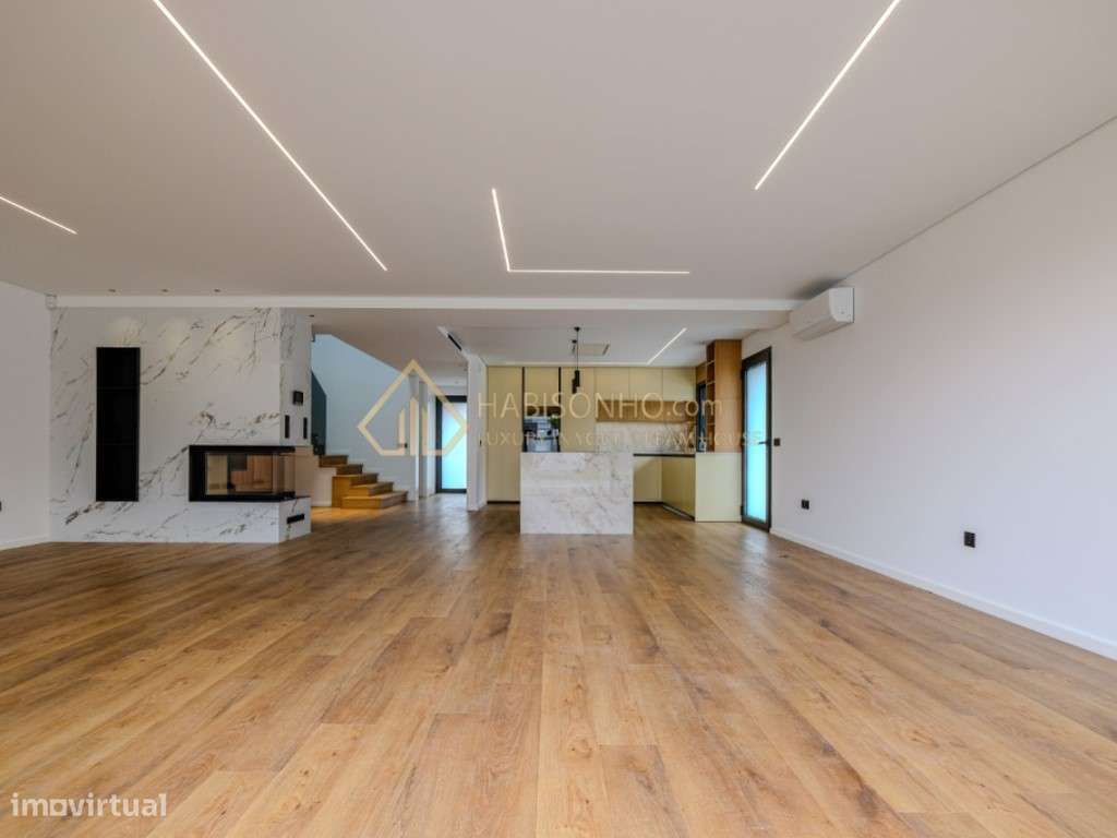 Moradia T4 C/ Piscina | Gulpilhares | Vila Nova de Gaia-11