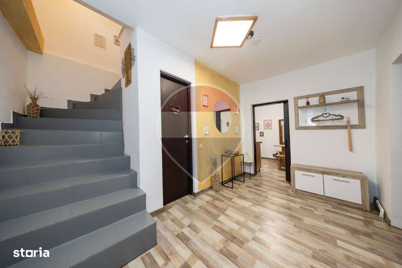 Casă / Vilă cu 3 camere de vânzare, în zona Centrul Istoric!-2
