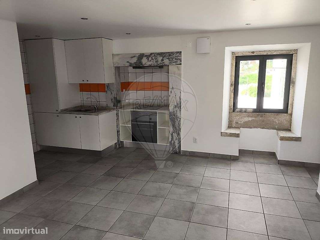 Apartamento T2 para arrendamento - Grande imagem: 2/8