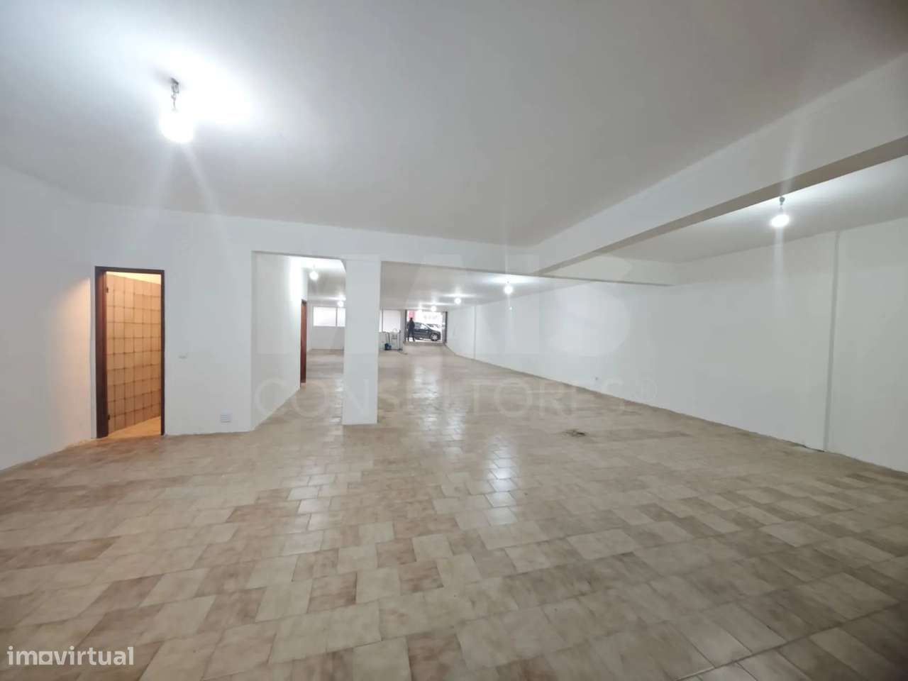 Armazém de 200m² no Centro das Caldas da Rainha - Grande imagem: 4/4