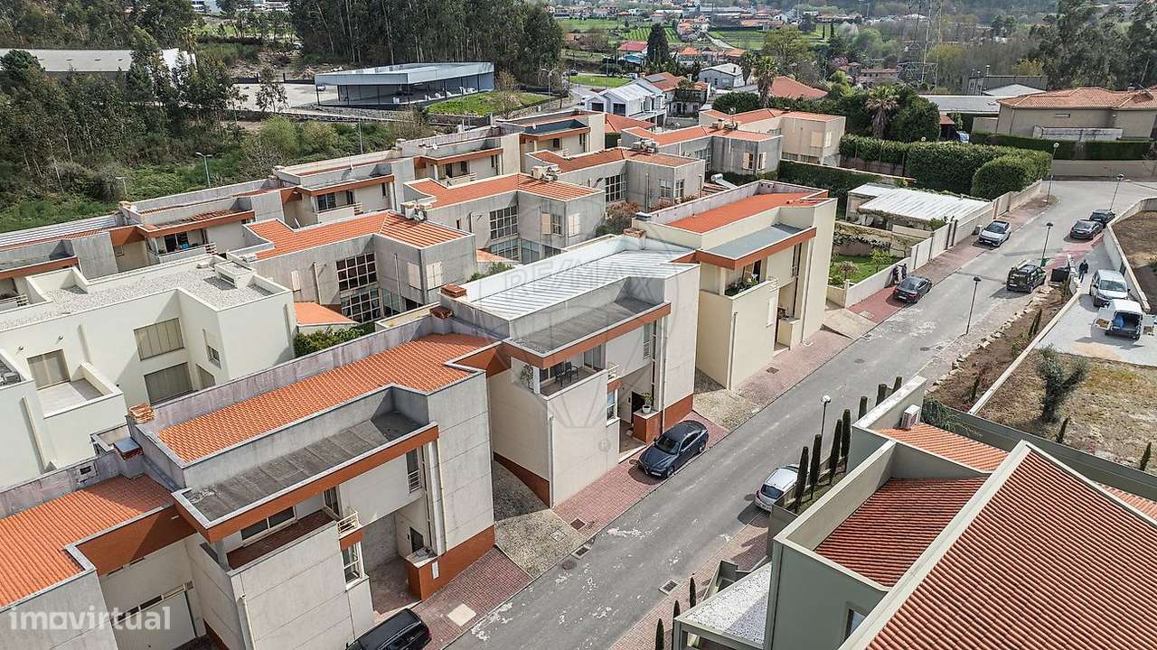 Moradia T4 para venda - Grande imagem: 4/49