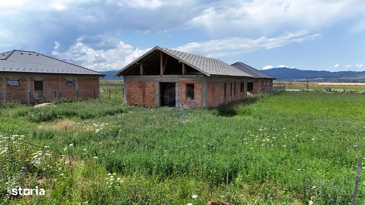 Comision 0! Casă cu 3 camere la rosu Cristian ! - Imagine principală: 2/8