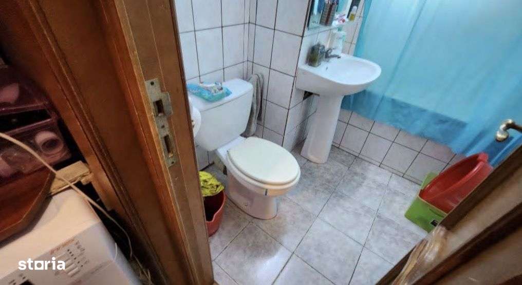 De vânzare apartament 3 camere Cartier Buzaului-5