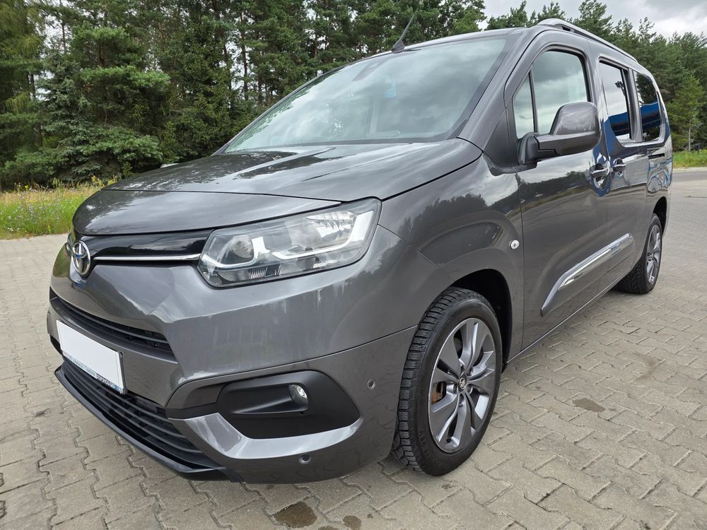 Toyota Proace City Long 1.5 D-4D Family 2021