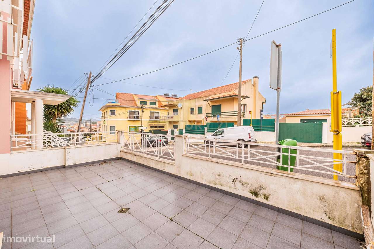 T2 em Caneças com Terraço,  logradouro  e 2 Parqueamentos-30