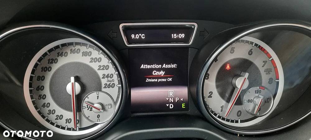 Mercedes-Benz CLA 250 4Matic 7G-DCT AMG Line - 23