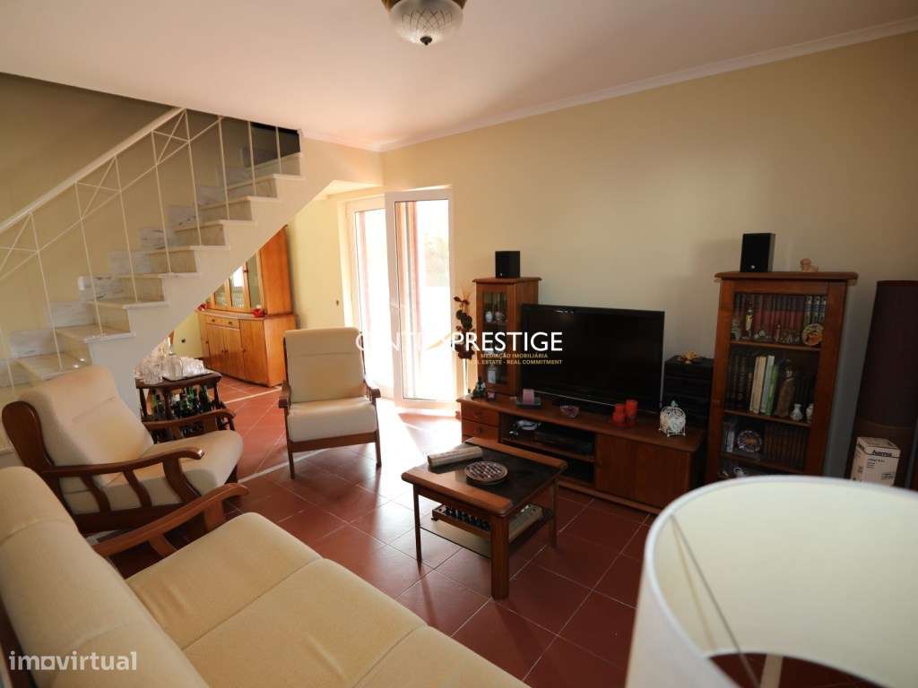 Moradia T3 e anexo T2 com Vista Deslumbrante para a Serra de Sintra...-10