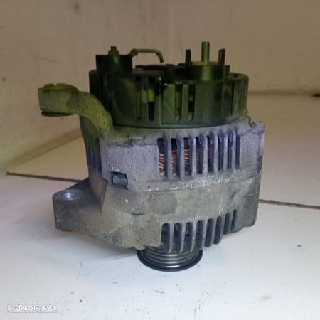 Alternador Volvo V40 Combi (645) - 4