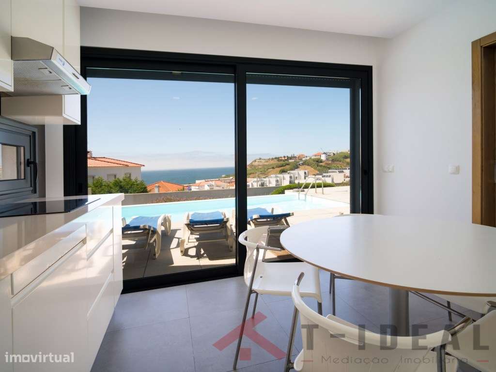Moradia T4 com Vista de Mar-25