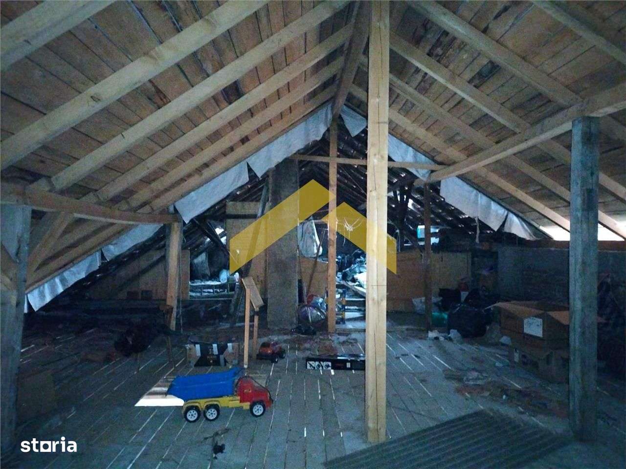 Casa de vanzare zona Parneava - Imagine principală: 5/15